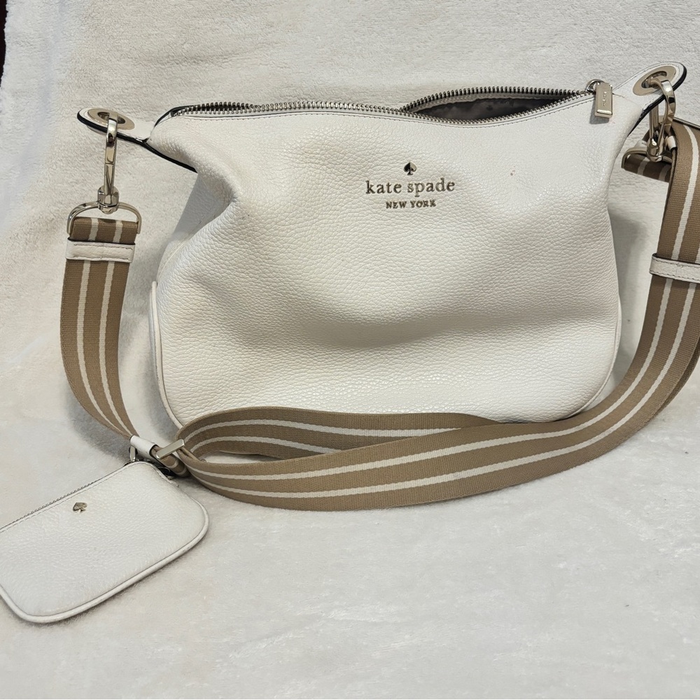 Kate Spade White and Tan Shoulder Bag with Minimalist Design